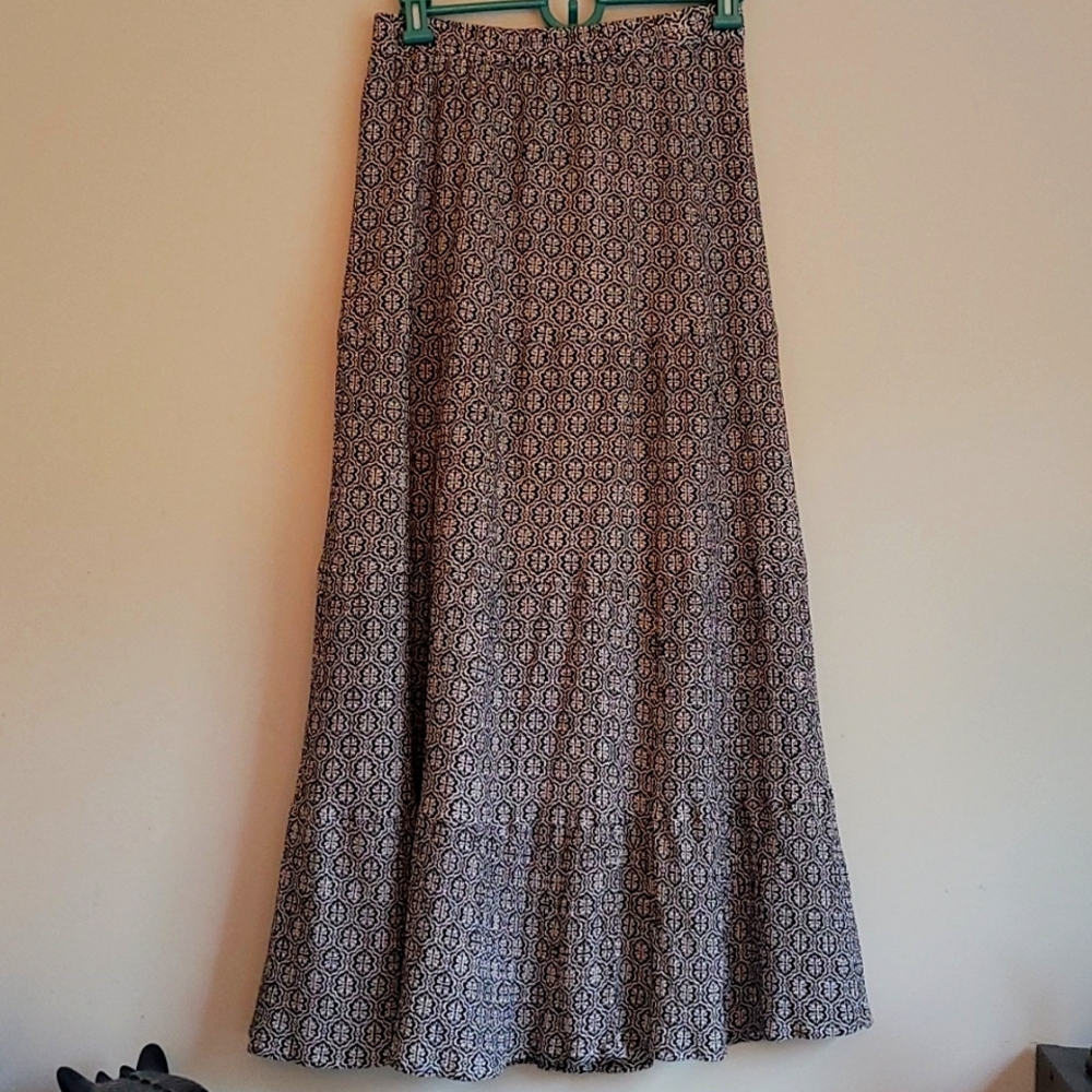 Old Navy peasant skirt